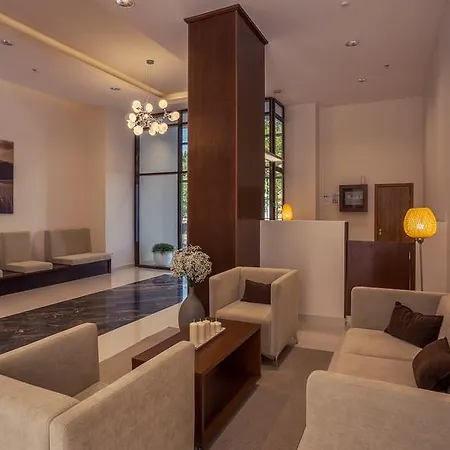 115 Apartment *
